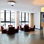 Thon Bristol, Szálloda