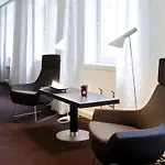 Thon Bristol, Szálloda 4*