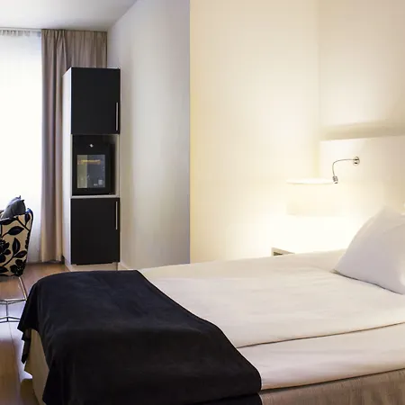 Hotel Thon Bristol, 4*