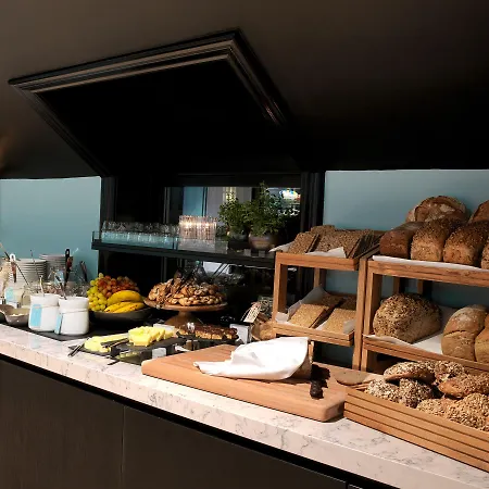 ホテル トーン ブリストル 4*